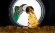 Misturar gasolina com etanol deixa o carro mais econômico? Especialista responde