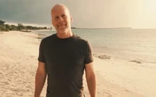 Doença avança, e Bruce Willis já não consegue mais falar, ler ou andar