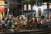 Bebida cara e insegurança: veja o que ameaça o posto de bairro boêmio do Rio Vermelho