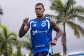 Vitória fecha contratação de volante campeão olímpico pela Seleção Brasileira