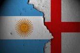 Entenda por que árbitros ingleses e argentinos são proibidos de apitar jogos um do outro na Copa