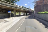 Caminhão preso do subsolo da estação gera congestionamento na Lapa