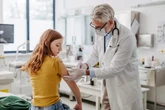Vacinação contra HPV é prorrogada até dezembro de 2025; veja quem tem direito à dose única e gratuita
