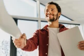 3 signos que vão receber novas oportunidades até o fim do mês; confira