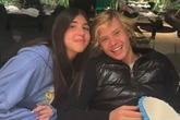 Aos 15 anos, filho de Adriane Galisteu faz rara aparição com a namorada no aniversário da avó; veja fotos