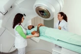 Radioterapia pode tratar o câncer de pele? Entenda quando o tratamento é indicado