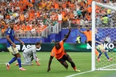 Holanda goleia Suécia e assume liderança do Grupo F, chave que cruza com o caminho do Brasil na Copa