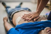 Vitória e Sociedade Brasileira de Cardiologia lançam campanha sobre riscos de morte súbita em estádios