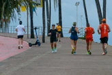Correr faz mal para o joelho? Ciência esclarece quando o esporte protege as articulações e quando a dor deve ser investigada