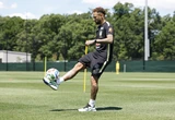 Neymar não viaja com a Seleção para jogo contra o Haiti para continuar tratamento de lesão