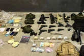 Dois traficantes são baleados durante ação policial em acampamento de facção