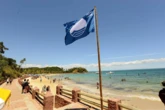 Praia de Salvador com águas cristalinas é eleita a melhor do mundo em 2025