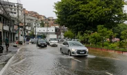Inmet emite alerta de perigo para chuvas intensas em Salvador e mais de 80 cidades da Bahia