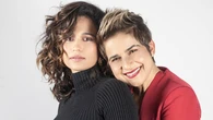 18 famosas que assumiram relacionamentos com outras mulheres; confira