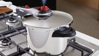 Tem medo da panela de pressão explodir? Veja o que você precisa saber de uma vez por todas