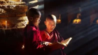 China 'proíbe' reencarnação sem autorização do governo por conta de Dalai Lama; entenda