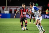 Matheuzinho lamenta atuação do Vitória na eliminação para o Confiança: 'Perdemos para nós mesmos'