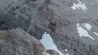 Conheça o mistério da casa suspensa que desafia a física a 3 mil metros de altitude