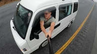 Esse mini trailer de R$ 5 mil permite viajar pelo Brasil com mais conforto e economia