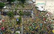 Ato de Bolsonaro reúne 18,3 mil pessoas em Copacabana, menos de 2% do público esperado