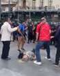 Protesto de aposentados em Buenos Aires termina em confronto; fotógrafo é ferido