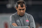 Carille valoriza ponto contra Botafogo, mas desaprova desempenho do time: 'Não agradou'