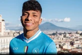 Atacante que estava na Série C há dois anos é comprado por quase R$ 100 milhões pelo Napoli
