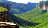 Muito turista para pouco guia: o que está por trás dos acidentes graves em trilhas no Vale do Pati