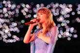 Mais de R$ 11 bilhões: Taylor Swift se torna a cantora mais rica da história