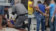 Homem leva galão de combustível e ameaça atear fogo em agência do INSS em Salvador