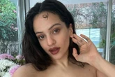 Cantora Rosalía é atacada após compartilhar post que provocava derrota da Argentina na Copa e tem homenagem cancelada