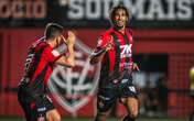 Carlinhos marca no fim, Vitória vence o Porto e fica perto das semis do Baianão