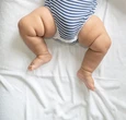 Bebê de 10 meses sofre parada cardíaca em creche e fica em estado grave