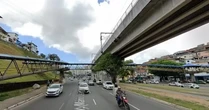 Mulher é morta a tiros na passarela da Avenida Bonocô