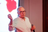 "A tradição do mundo é mudar", afirma Nizan Guanaes em palestra no Palacete Tira-Chapéu