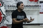Tetracampeão pela Seleção paga pensão atrasada e é liberado para viajar para Copa