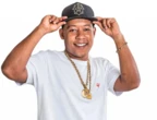 Cantor baiano MC 7Kssio passa por cirurgia no fêmur e deve ir para a UTI