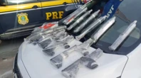 Sete fuzis e mais de carregadores que seriam entregues a facção na Bahia são apreendidos no Rio