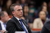 Bolsonaro enfrenta crises de soluço, mas mantém agenda em Belo Horizonte