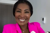 Mãe de Ludmilla mostra rostinho da neta e celebra mêsversário: 'Presente precioso'