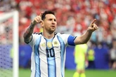 Com dois gols e marca histórica de Messi, Argentina vence a Áustria e garante classificação no Grupo J