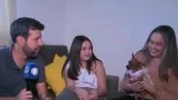 Repórter é 'atacado' por pinscher durante entrevista ao vivo: 'Puro ódio e tremedeira'