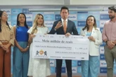 Bispo Bruno Leonardo faz doação de R$ 500 mil a hospital baiano