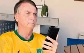 Filho de Bolsonaro apaga post em que o pai fala à multidão no Rio durante ato