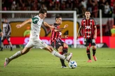 Filme repetido: Vitória começa bem, mas cede empate no final