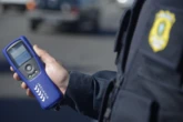 Motorista é flagrado dirigindo bêbado, foge e é perseguido pela polícia na BR-101
