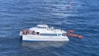 'A água invadiu e muita gente passou mal': turistas relatam pânico em acidente com catamarã