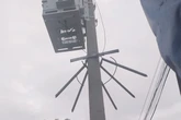 Postes com 'espinhos' para evitar furtos chamam atenção no Rio Vermelho