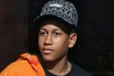 Adolescente de 14 anos é encontrado morto com marcas de tiros e de farda escolar na Bahia