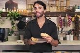 Com receita de vó, Daniel Cady ensina bolo de milho e revela segredo de família